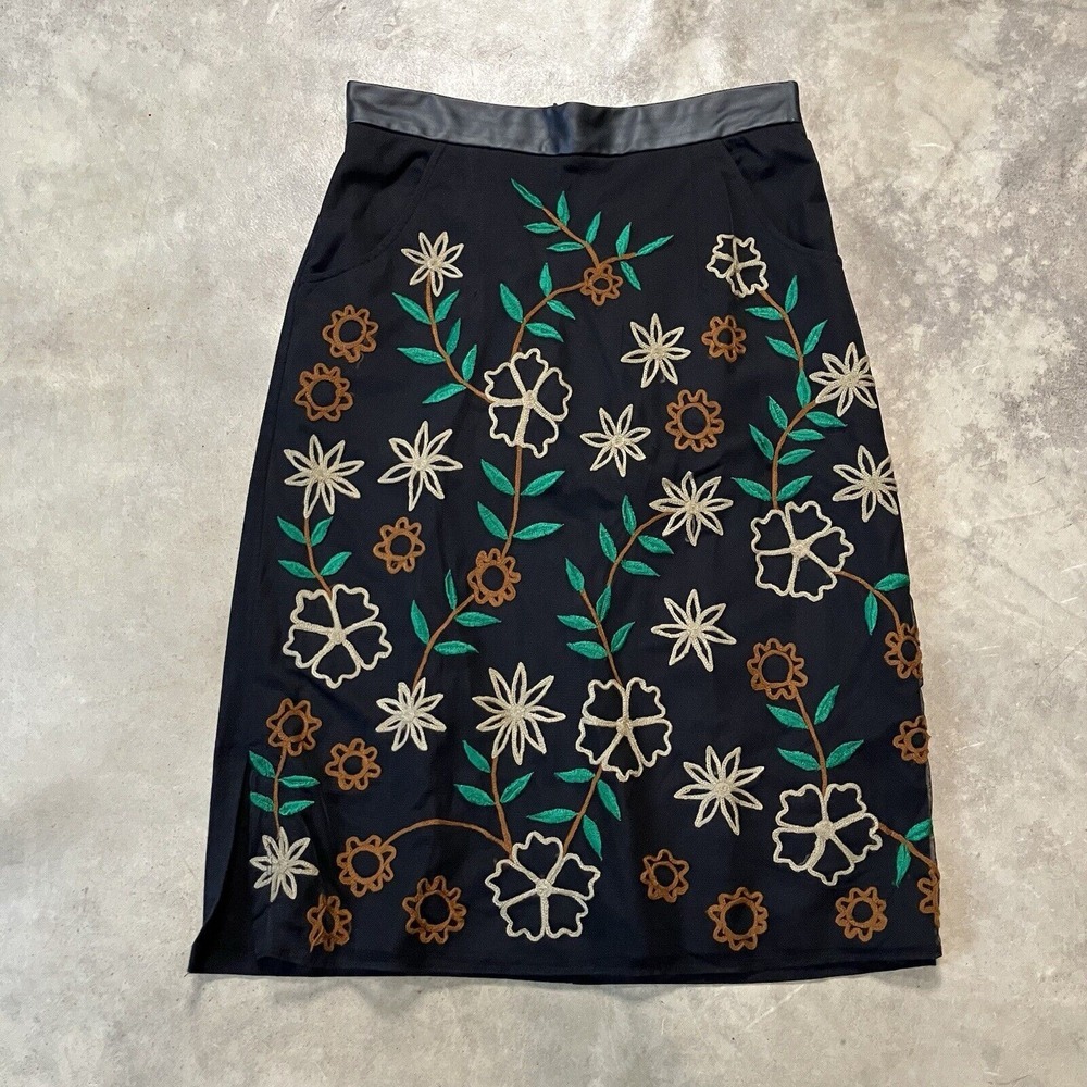 Eshakti Skirt Womens Sz M Black Wool‎ Floral Embellishment Tulle Overlay Pencil